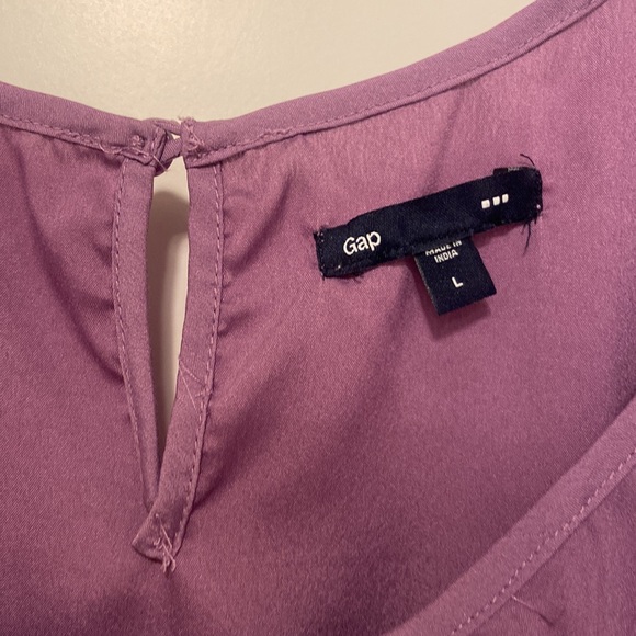 Gap Ruffle Blouse, Large - Picture 2 of 7